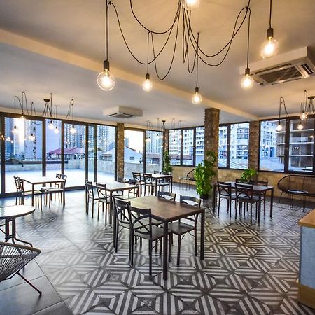 Hotel Absolut Batoumi Extérieur photo
