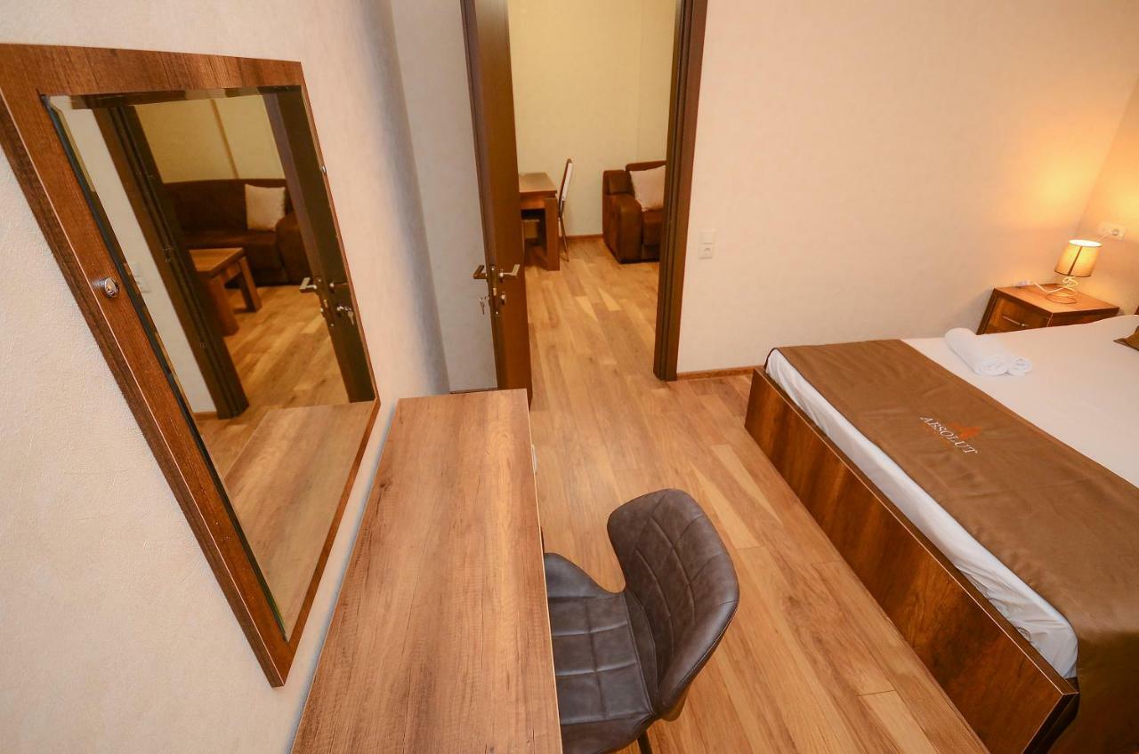 Hotel Absolut Batoumi Extérieur photo